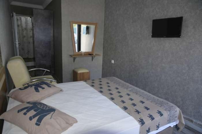 Ege Apart & Hotel Ayvalı Exterior foto